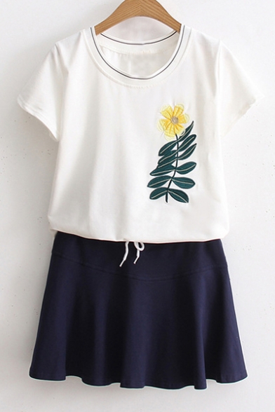 Fresh Embroidery Floral Tee with Drawstring Waist Plain Mini Skirt Leisure Co-Ords