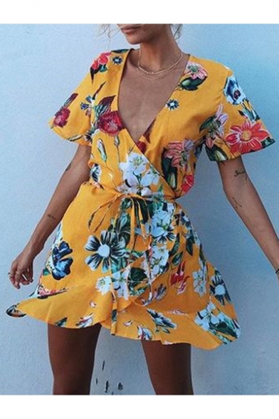 Summer's Chic Floral Printed Wrap Plunge Neck Short Sleeve Mini A-Line Dress