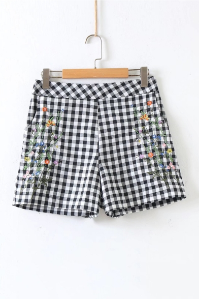 Chic Floral Embroidered Zip Back Classic Plaids Printed Shorts