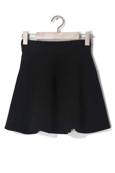 Simple Plain Elastic Waist Knitted Short Skirt in Texture