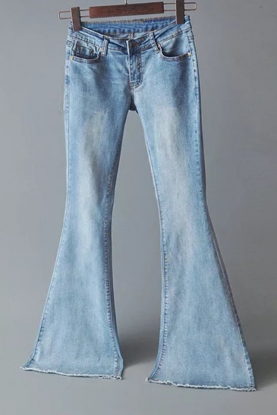 Simple Zip Fly Light-Wash Bootcut Jeans with Pockets