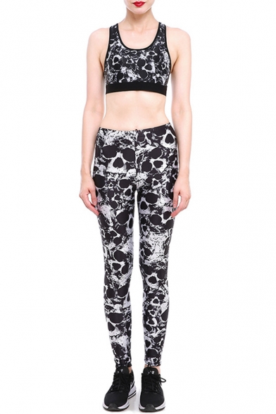 Gothic Skull Pattern Monochrome Scoop Neck Cropped Tank with High Waist Workout Pants