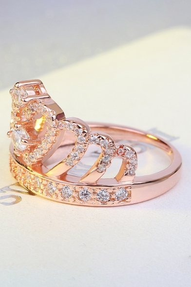Stylish Crown Shaped Diamond Gem Studded Medium Band Ring