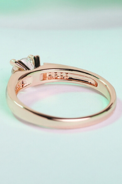 Chic Women's Fashion Medium Shank Jewel Studded Ring