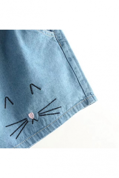 Stylish Face Embroidered Pocket Detail Elastic Waist Loose Denim Shorts