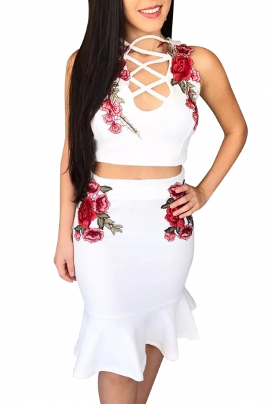 Popular Floral Applique Lace-up Detail Cropped Top with Mini Ruffle Skirt