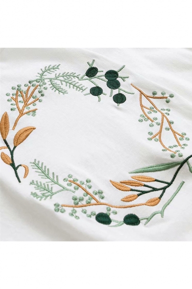 Wreath Floral Embroidered Round Neck Short Sleeve Tee
