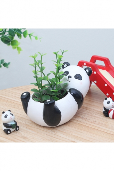 Adorable Mini Panda Resin Planter for Succulents Desktop Flowerpot