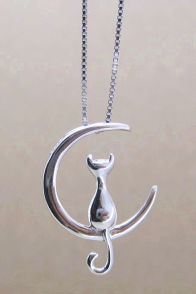Girls' Lovely Cat Design Moon Shaped Silver Simple Necklace for Gift