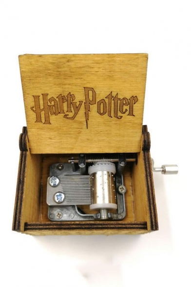 Retro Letter HARRY POTTER Carved Wooded Hand Cranked Yellow Music Box 6.4*5.2*4.2CM