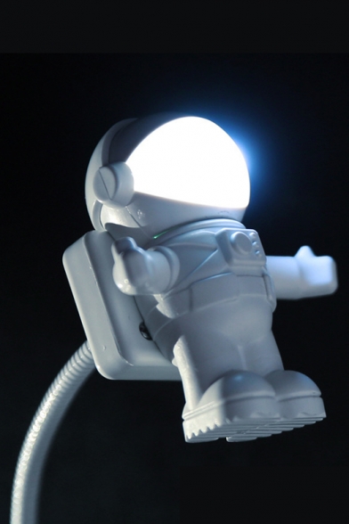 Chic Hot Popular Astronaut Design LED White Night Lamp 3.2*4.5*5.6cm