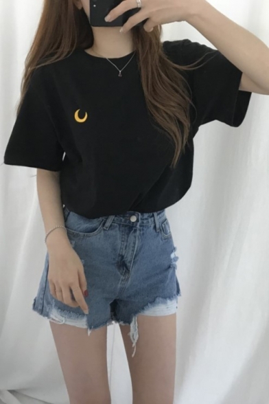 Chic Simple Moon Embroidered Round Neck Short Sleeve Loose Fit T-Shirt