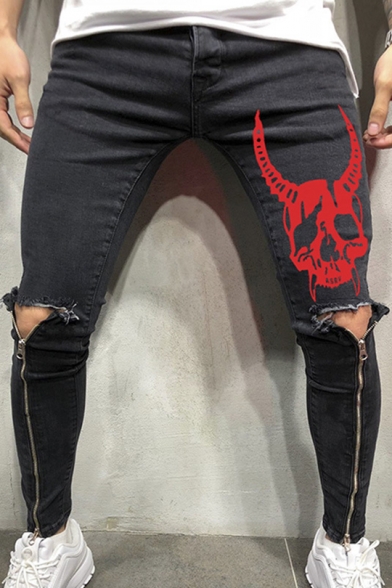 Fashion Skull Bull Printed Knee Cut Zip Embellished Guys Skinny Fit Denim Jeans