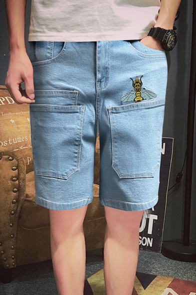 Fashionable Bee Embroidery Contrast Piping Mens Straight Fit Denim Shorts