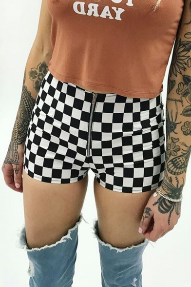 

Womens Stylish Black and White Check Printed Skinny Fit Zipper Fly Shorts, LM520488