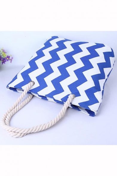 Stylish Wavy Stripe Pattern Beach Tote Bag with Hemp Rope Strap