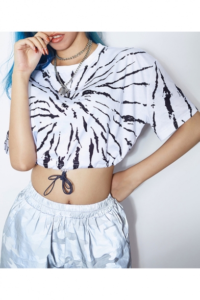 White Round Neck Short Sleeve Abstract Print Crop Tee