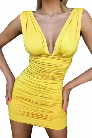 Womens Basic Simple Plain Sexy Plunged V-Neck Sleeveless Open Back Mini Pleated Bodycon Nightclub Dress