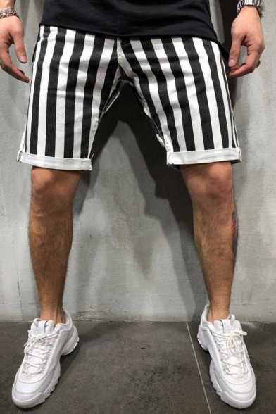 Men's Summer Stylish Colorblock Black and White Stripes Pattern Drawstring Waist Outdoor Running Sweat Shorts