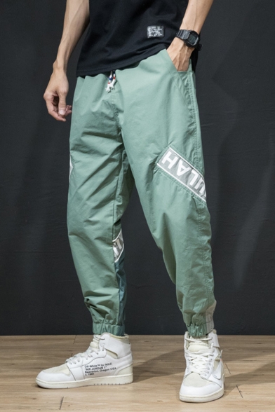 Guys Trendy Colorblock Letter Patched Drawstring Waist Elastic Cuff Casual Tapered Track Pants