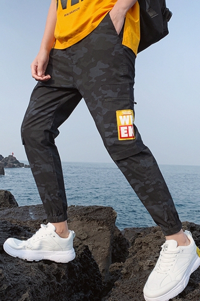 Men's Fashion Popular Camouflage Letter Printed Drawstring Waist Casual Cargo Pants with Side Zipped Pocket