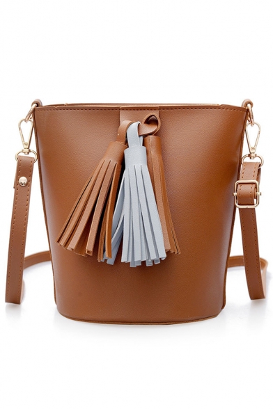 Trendy Plain Tassel Embellishment PU Leather Crossbody Bucket Bag 19*21*16 CM