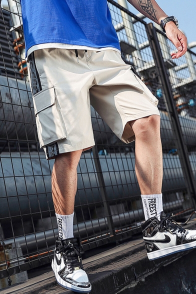 Men's Summer Trendy Street Style Letter Printed Large Flap Pocket Side Drawstring Waist Casual Loose Cargo Shorts