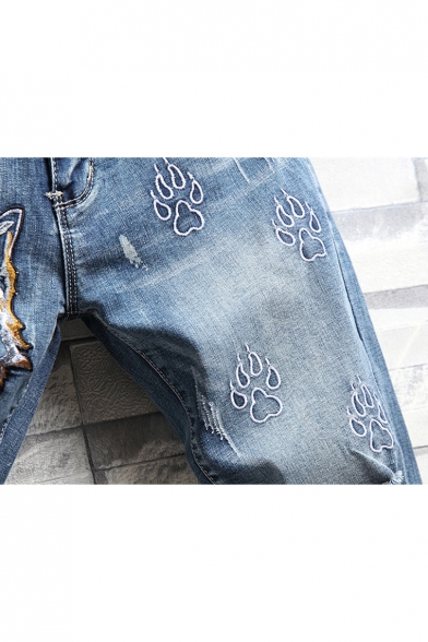 Men's Popular Fashion Tiger Embroidery Pattern Light Blue Zip-fly Ripped Denim Shorts