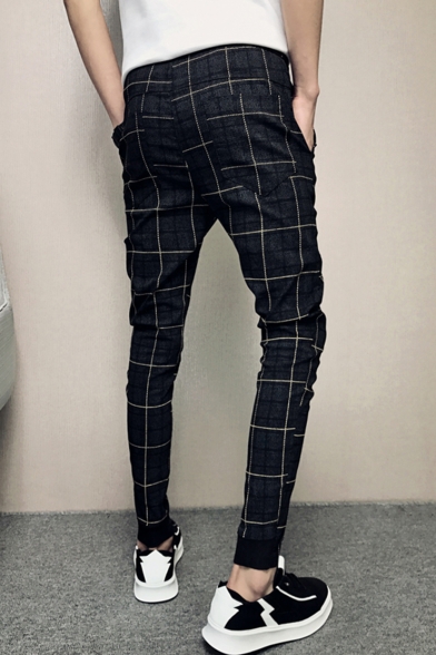 Men's Popular Fashion Plaid Pattern Drawstring Waist Black Casual Slim Pencil Pants
