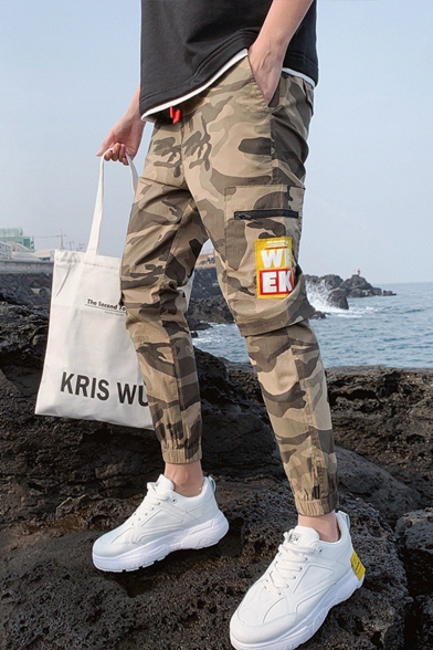 Men's Fashion Popular Camouflage Letter Printed Drawstring Waist Casual Cargo Pants with Side Zipped Pocket