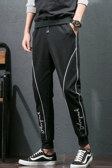 Men's New Fashion Contrast Line Letter Pattern Drawstring Waist Black Casual Tapered Pants