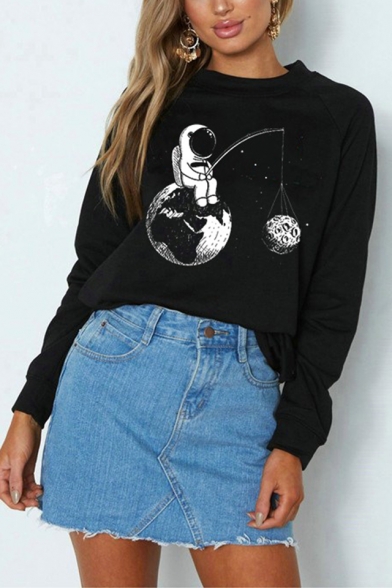 Fashion Long Sleeve Round Neck Moon Astronaut Pattern Pullover Sweatshirt