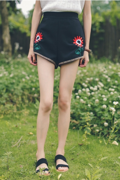 Stylish Sweet Vintage Elastic Waist Floral Embroidered Tribal Printed Dolphin Hem Fitted Loose Leg Shorts