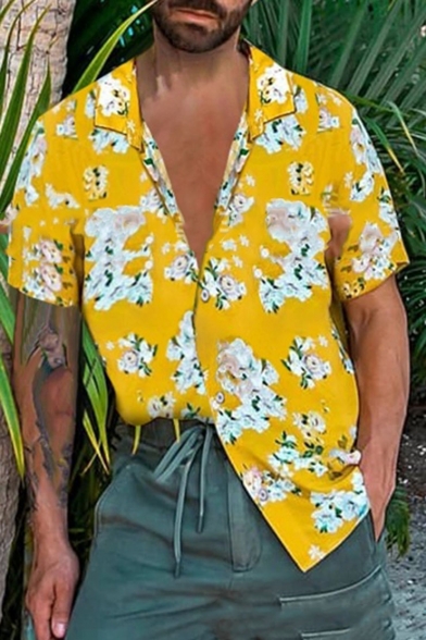 Guys Yellow Short Sleeve Lapel Collar Button Down Floral Print Loose Holiday Shirt