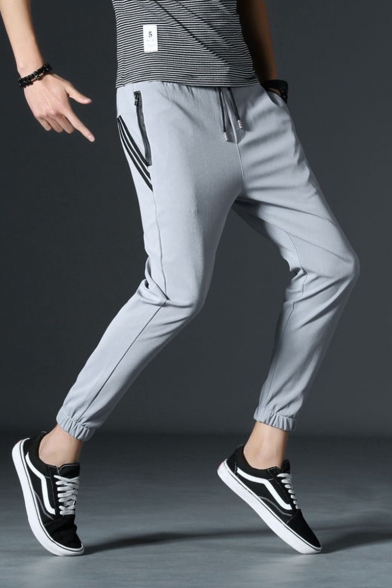 Men's New Fashion Stripe Pattern Drawstring Waist Elastic Cuffs Casual Track Pants with Side Zipped Pocket