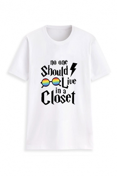 Fancy Letter NO ONE SHOULD LIVE IN A CLOSET Printed Short Sleeve Regular Fit Casual T-Shirt