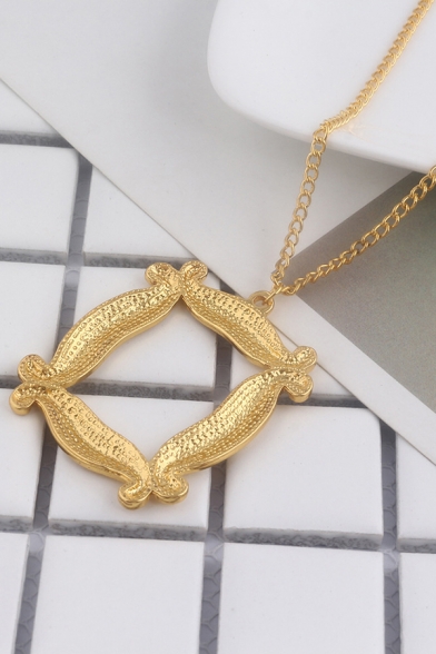 Plain Gold Hollow Out Photo Frame Classic Necklace