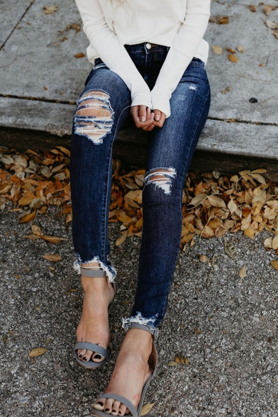 distressed frayed ankle jeans