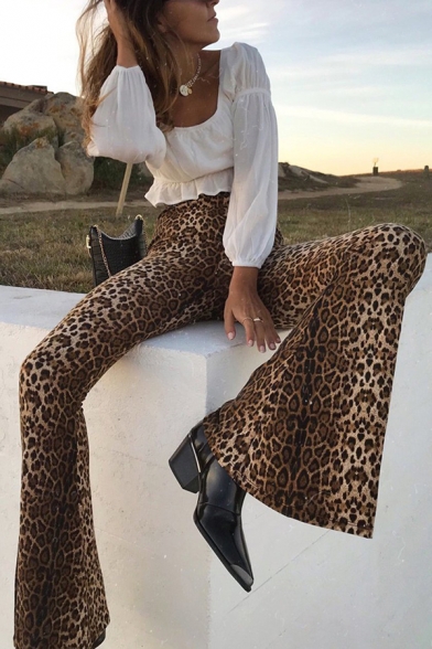 Women's Stylish Fashion High Waist Leopard Patterned Full Length Fitted Flared Pants in Brown