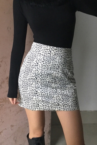 Fancy Edgy Girls' High Waist Leopard Patterned Tight Mini Skirt in Black