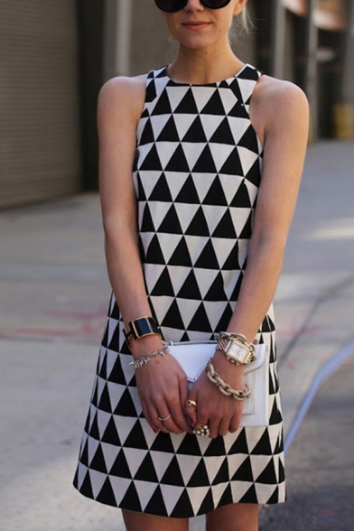 Fashion Ladies' Sleeveless Crew Neck Geometric Print Short A-Line Dress in Black