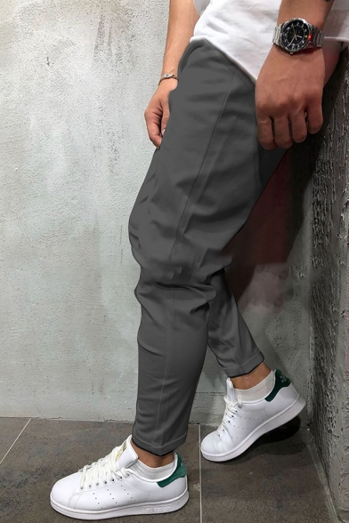 Men's Popular Drawstring Waist Loose Fit Solid Color Leisure Trousers