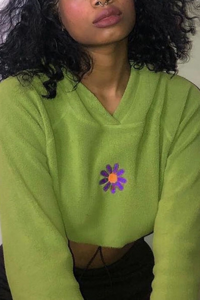 Stylish Cartoon Flower Embroidery Long Sleeve Drawstring Hem Green Crop Hoodie
