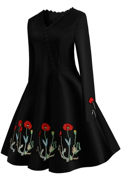 Vintage Ladies' Long Sleeve Surplice Neck Scalloped Trim Floral Pattern Midi Pleated Flared Dress in Black