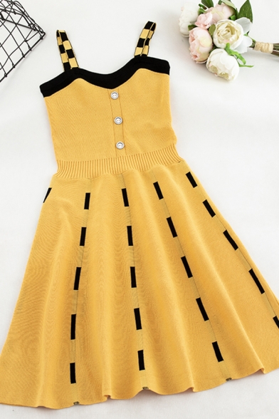 

Yellow Pretty Sleeveless Button Front Color Block Knit Short Pleated A-Line Cami Dress for Girls, LM586896