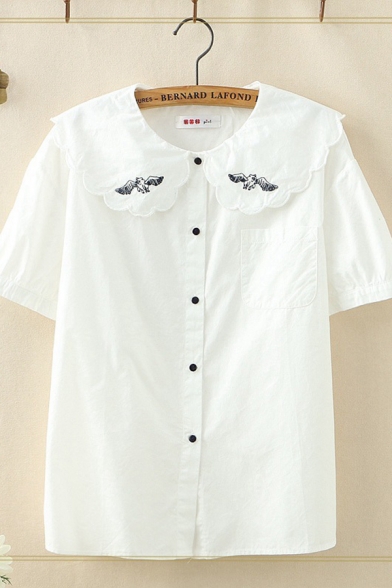 

Fashionable Womens Short Sleeve Peter Pan Collar Button Down Flying Pig Embroidered Relaxed Fit Shirt in White, LM599680