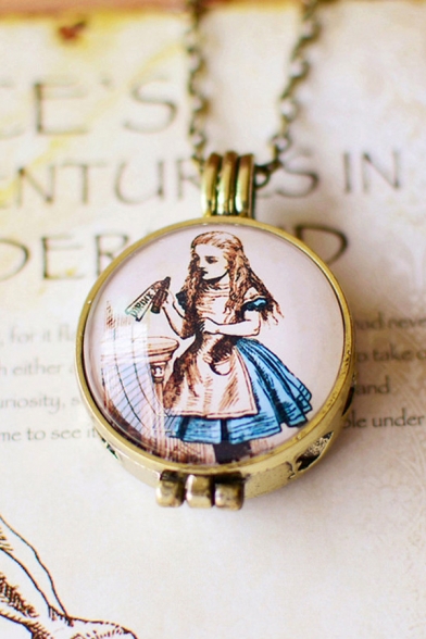Vintage Alice Pattern Unique Essential Oil Diffuse Necklace for Gift