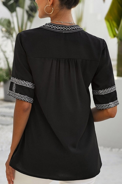 Ethnic Women's Short Sleeve V-Neck Floral Printed Loose Fit T Shirt