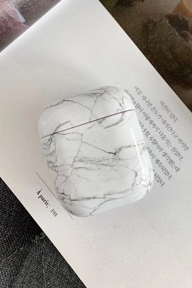 Fashionable Cool Marble Patterned Airpod Case