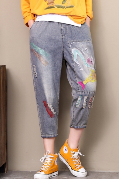 Popular Streetwear Girls Light Blue Elastic Waist Cartoon Cat Fish Embroidered Ripped Bleach Cropped Relaxed Jeans